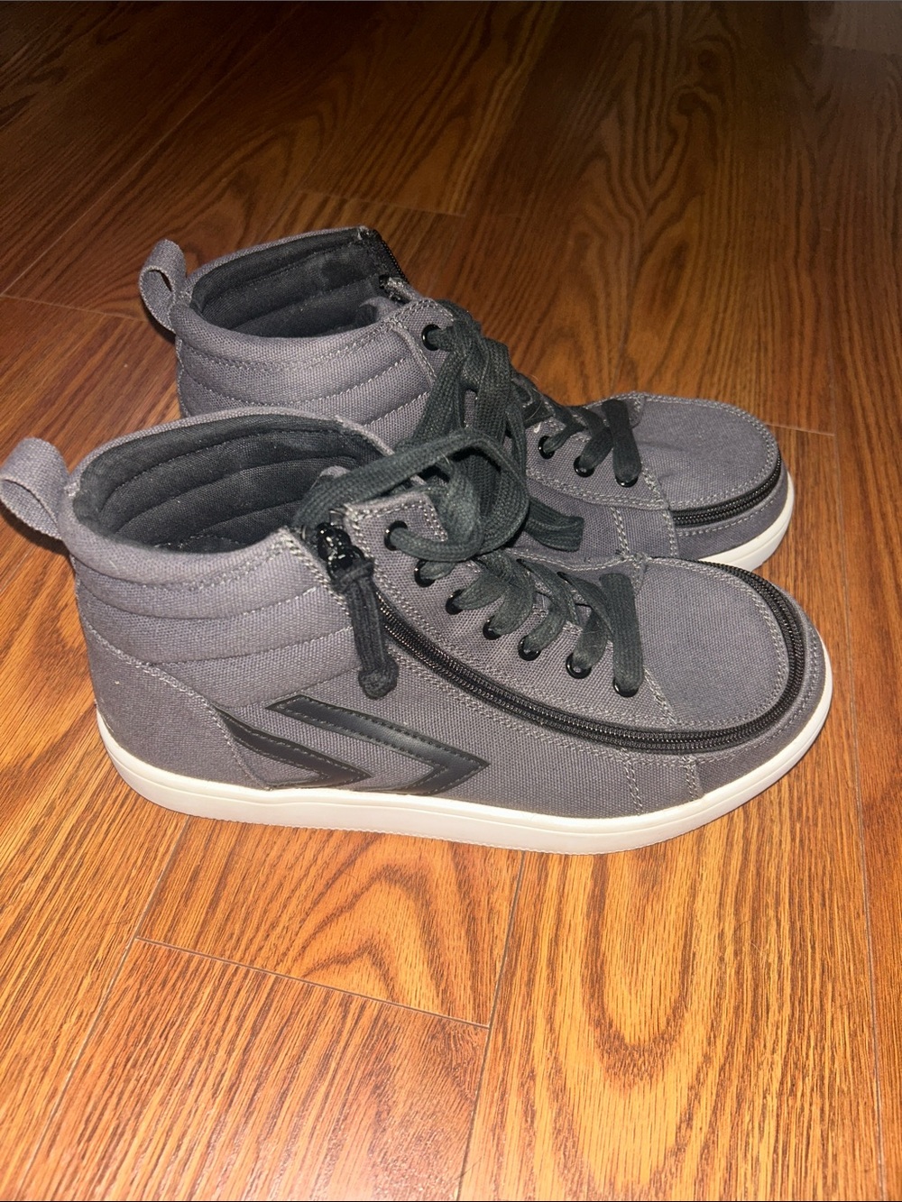 Billy Footwear Classic High Top Sneaker-Adaptable Zip Mens 8.5W - Charcoal Gray‎